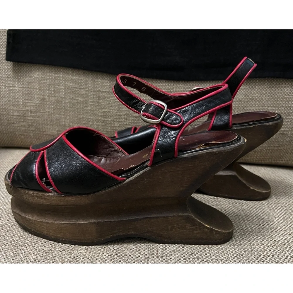 Vintage clothespin shoes. - Picture 14 of 16
